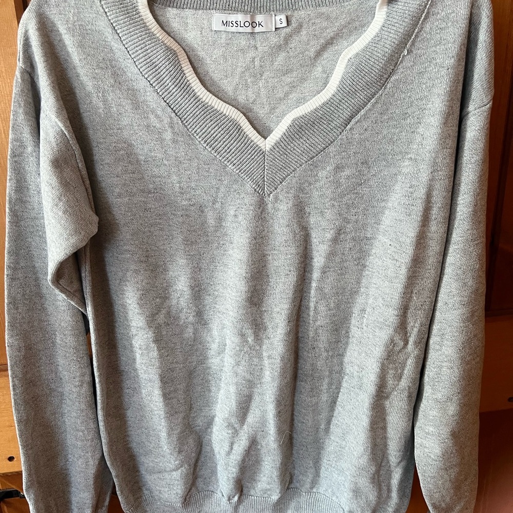 Misslook Gray Vneck Sweater with White Trim Size S
